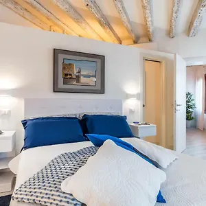 Apartamento Heaven Biennale, The Elegant, Venecia